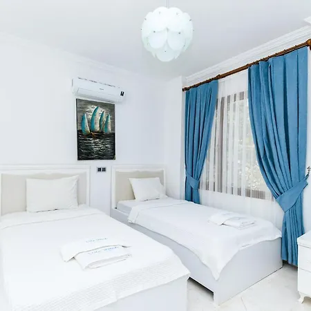Palm Hotel 4*