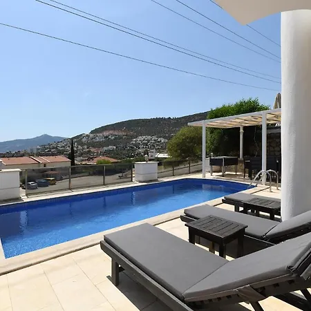 Ξενοδοχείο Palm 4*
